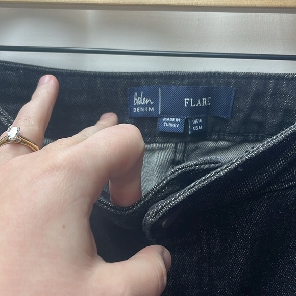 Boden Black High Rise Flare Jeans- 14 - Picture 7 of 9